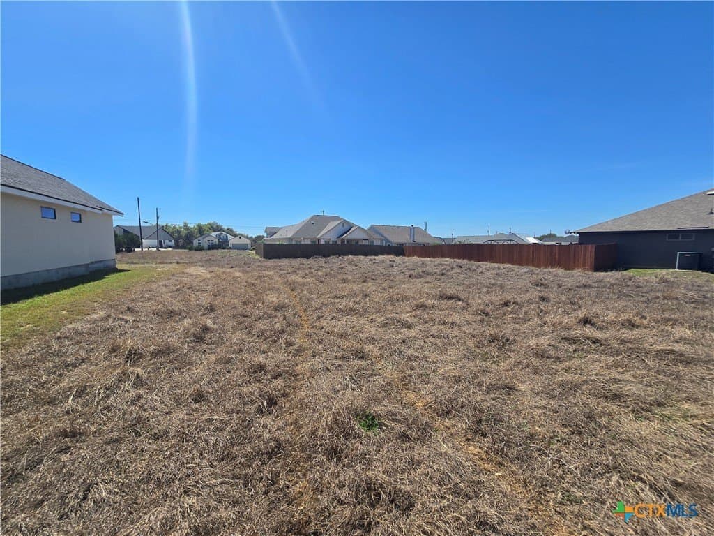 0.27 acres in Blanco County gallery image 4