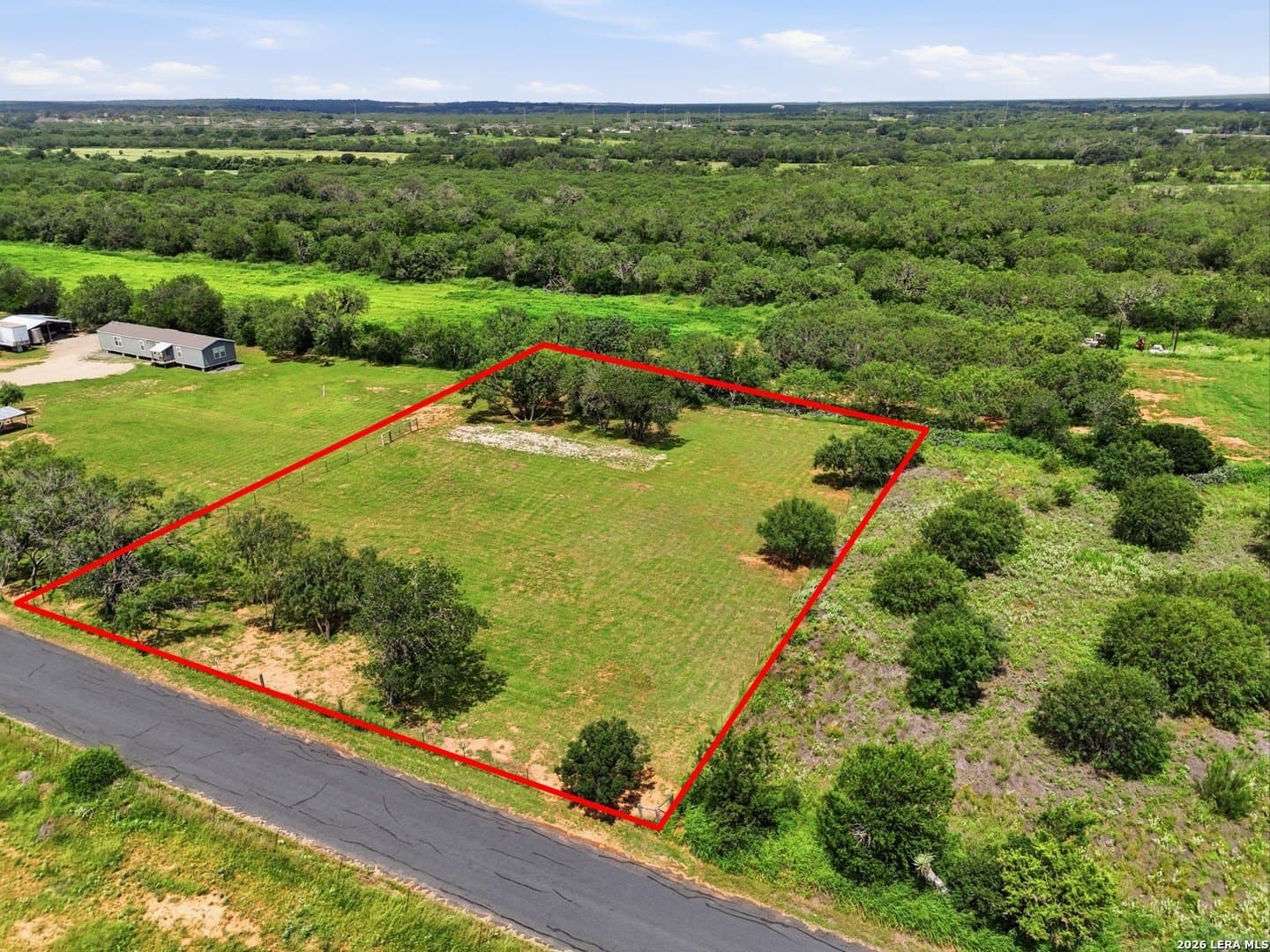 0.6 acres in Bexar County gallery image 3