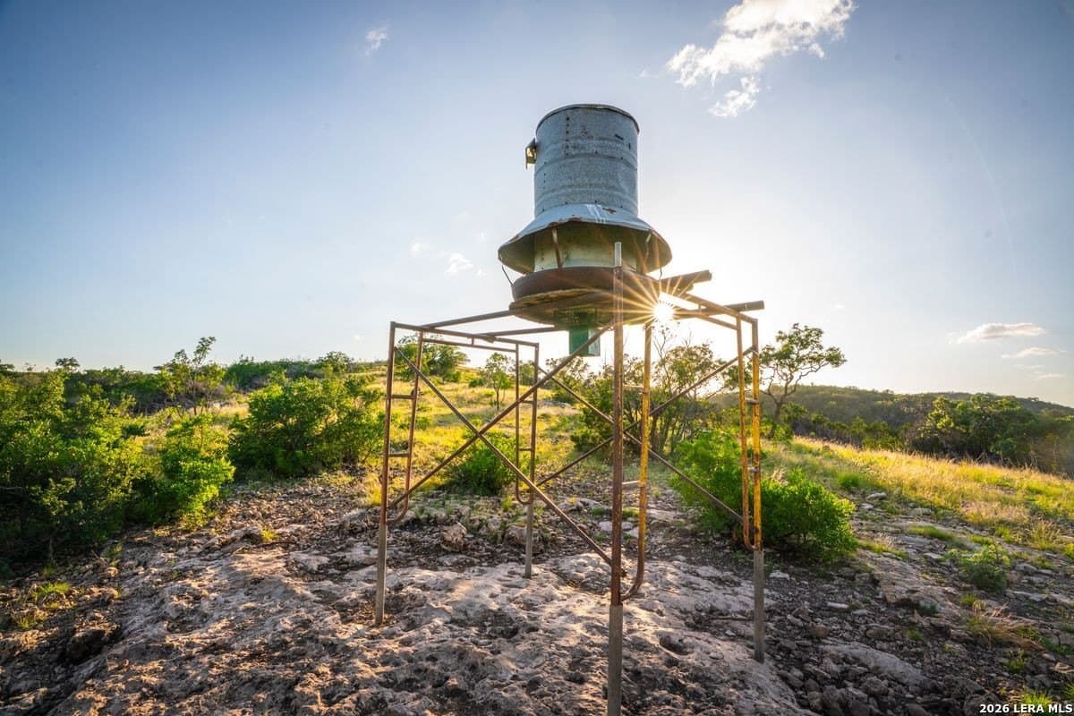 649 acres in Edwards County - photo 8