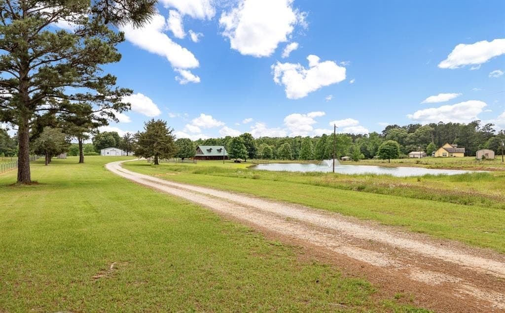 10.24 acres in Smith County gallery image 2