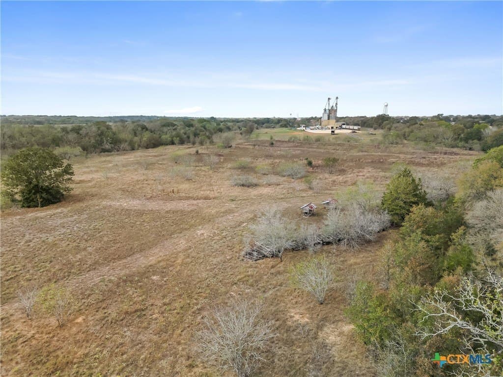 25.32 acres in Gonzales County - photo 12