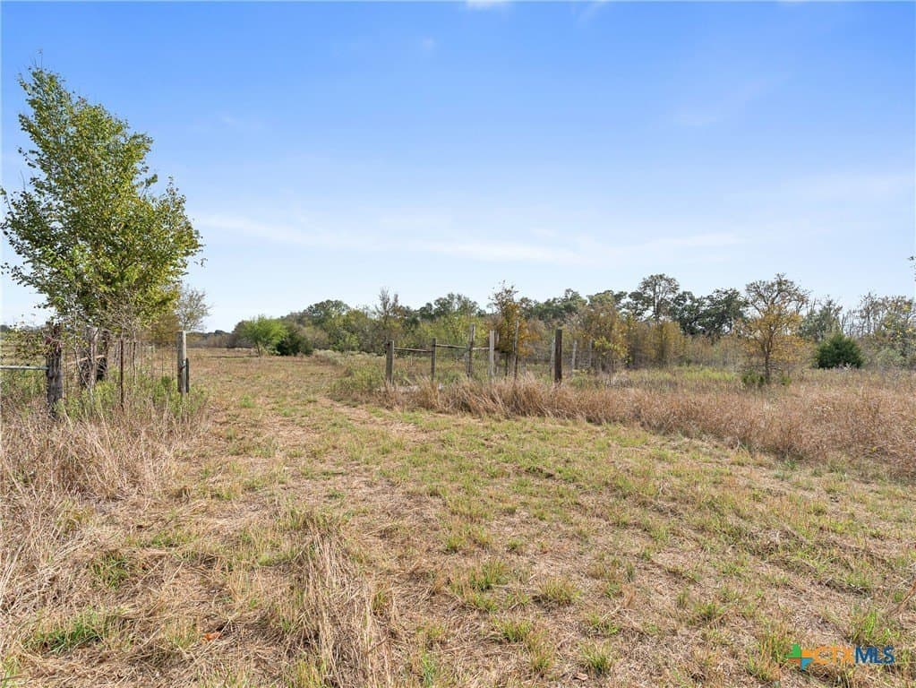 25.32 acres in Gonzales County - photo 26