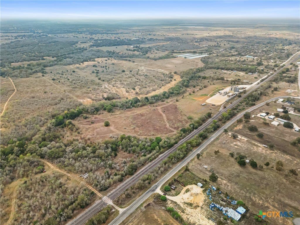25.32 acres in Gonzales County - photo 6