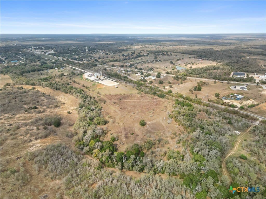 25.32 acres in Gonzales County - photo 15