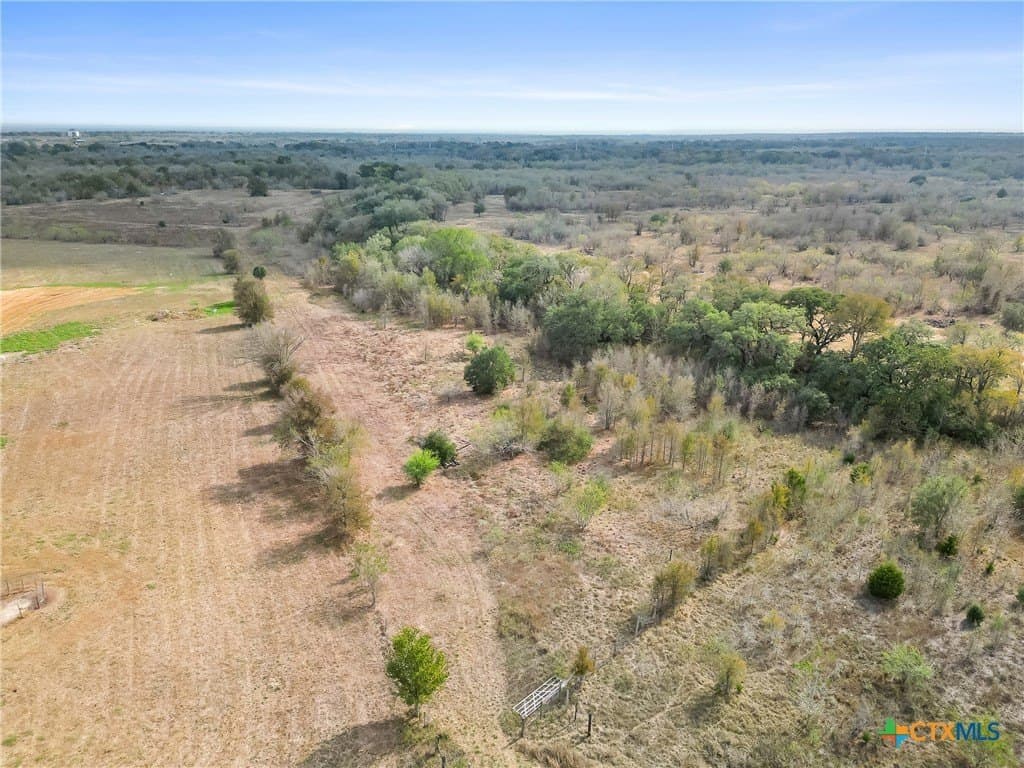 25.32 acres in Gonzales County - photo 18
