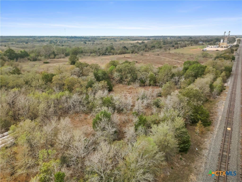 25.32 acres in Gonzales County - photo 13