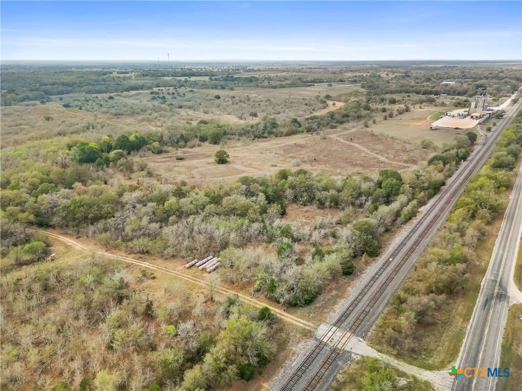 25.32 acres in Gonzales County - photo 17
