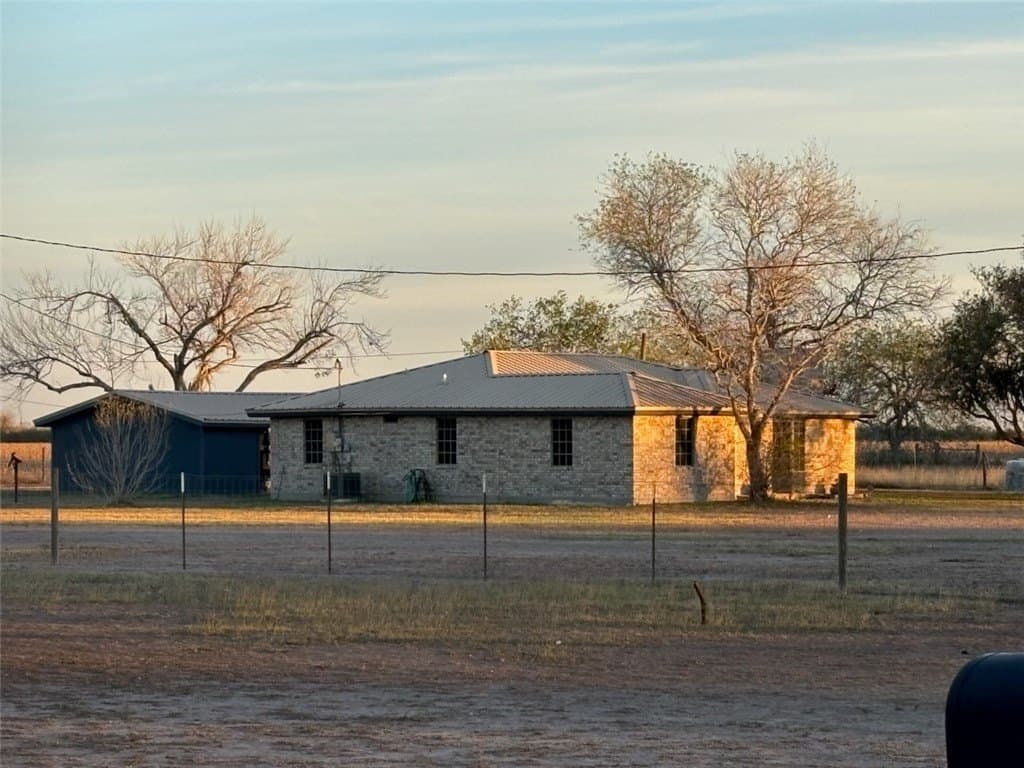 100,000 acres in Jim Wells County - photo 8