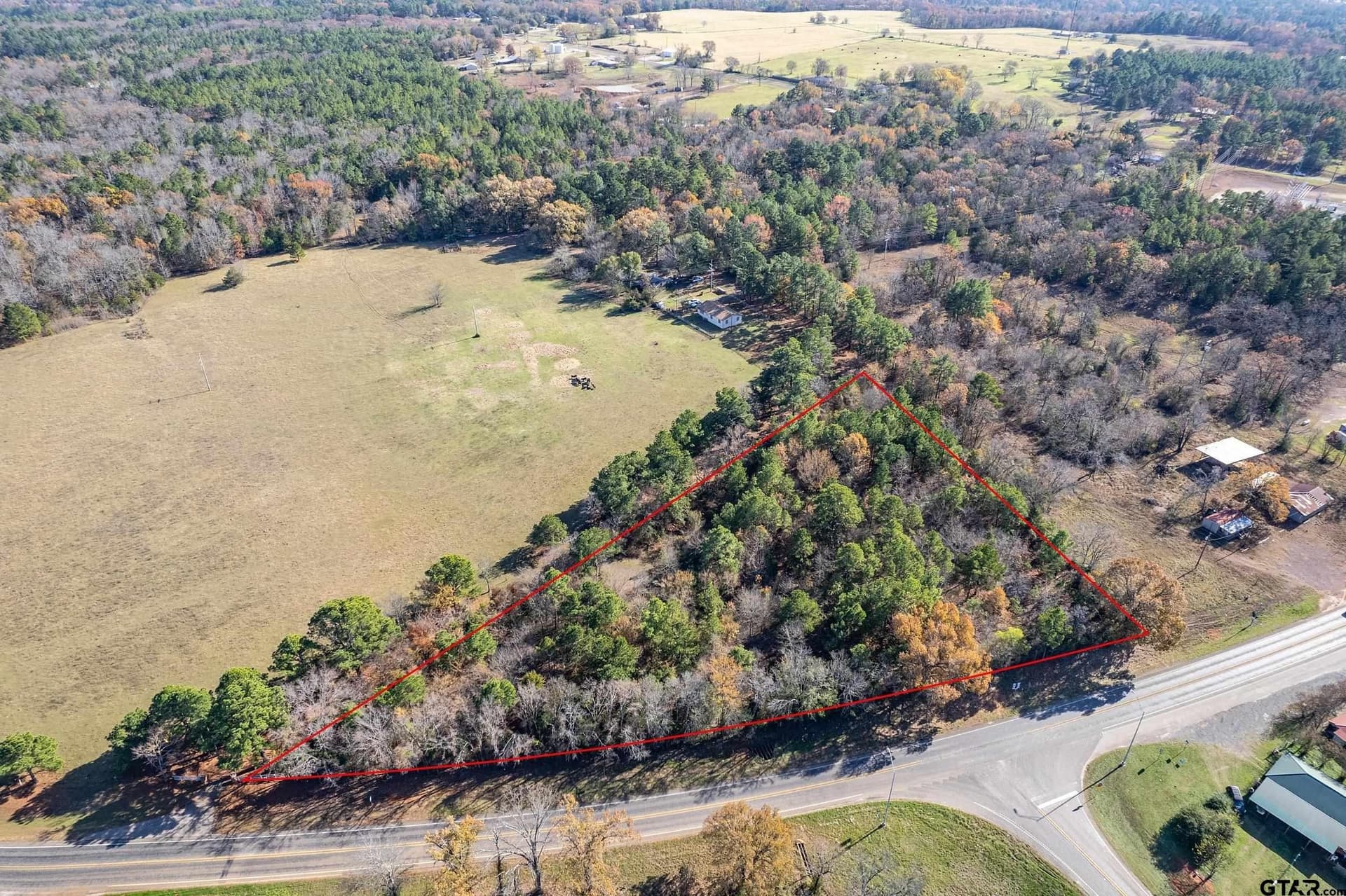 64.47 acres in Smith County - photo 2
