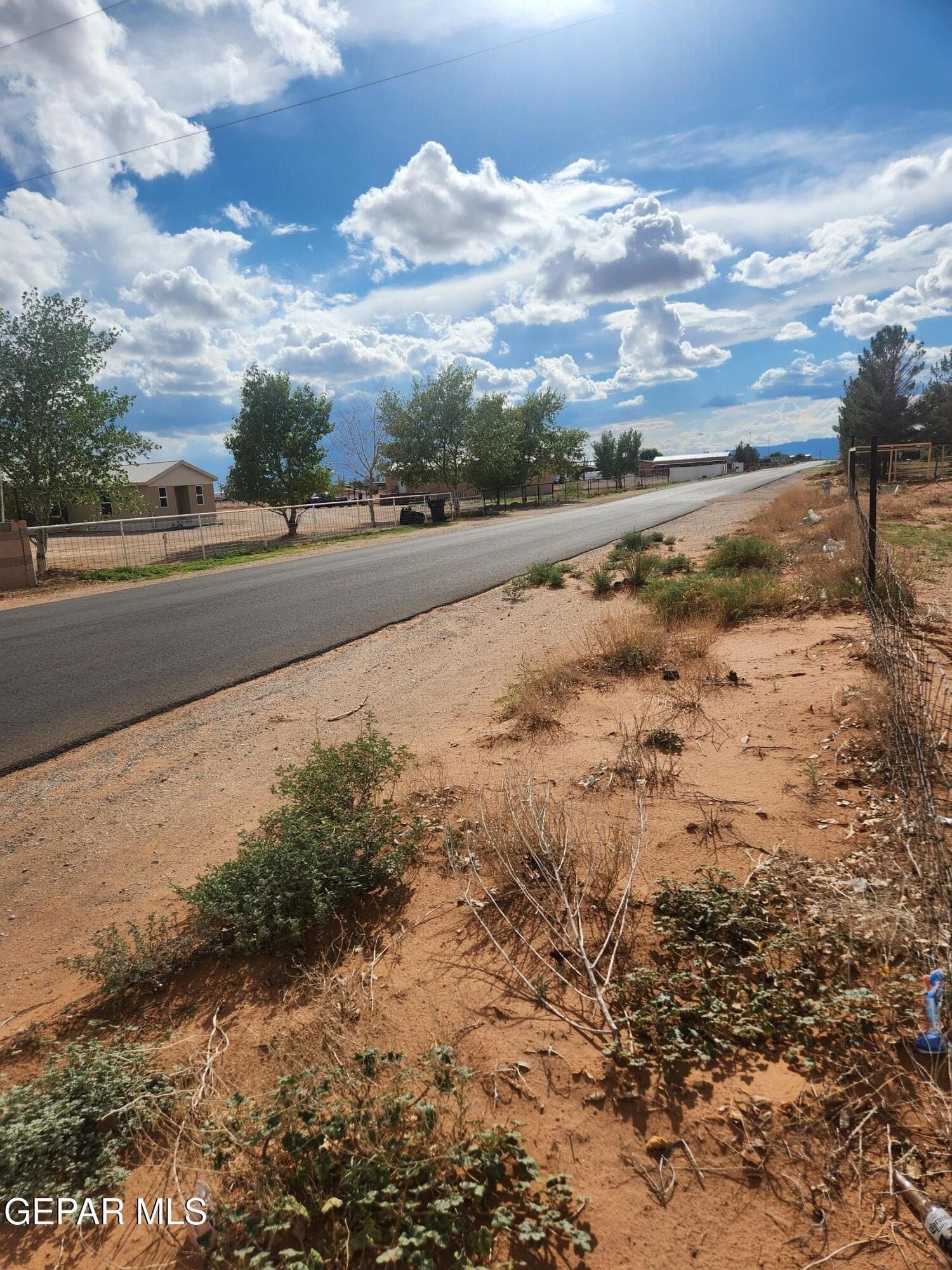 5 acres in El Paso County