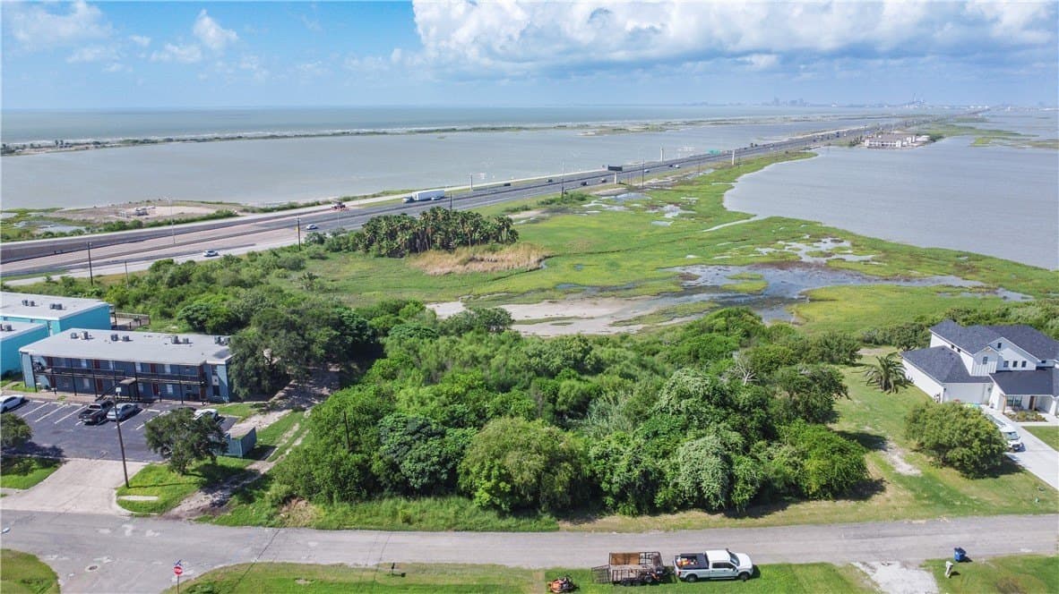 0.77 acres in San Patricio County - photo 12