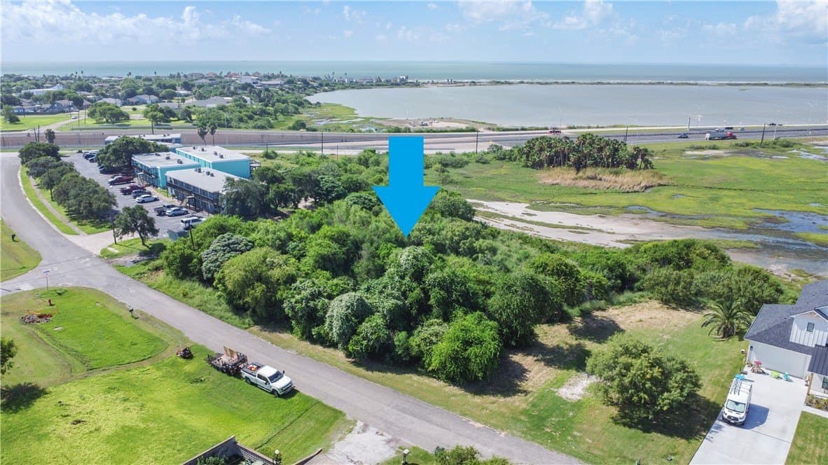 0.77 acres in San Patricio County - photo 5