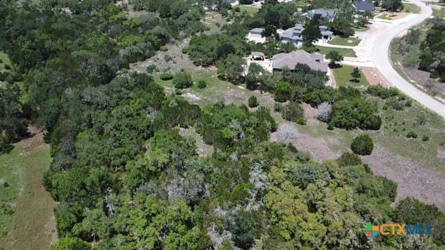 1.01 acres in Comal County gallery image 3