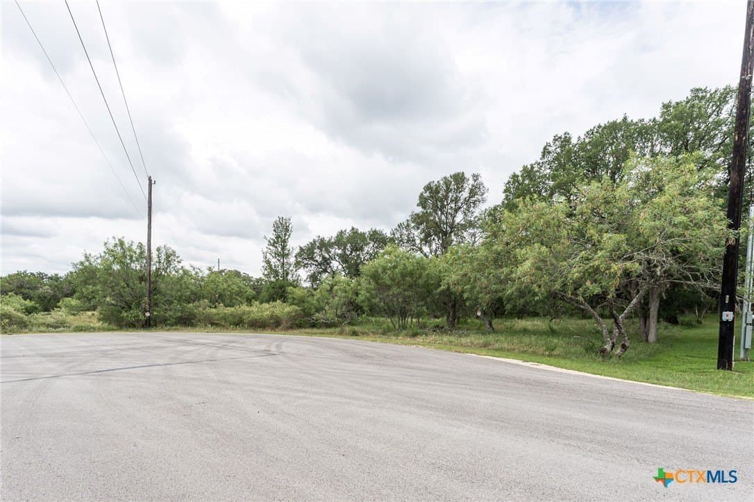 3.77 acres in Comal County gallery image 2