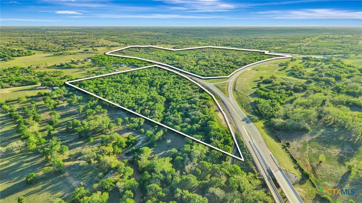 156.79 acres in DeWitt County gallery image 2