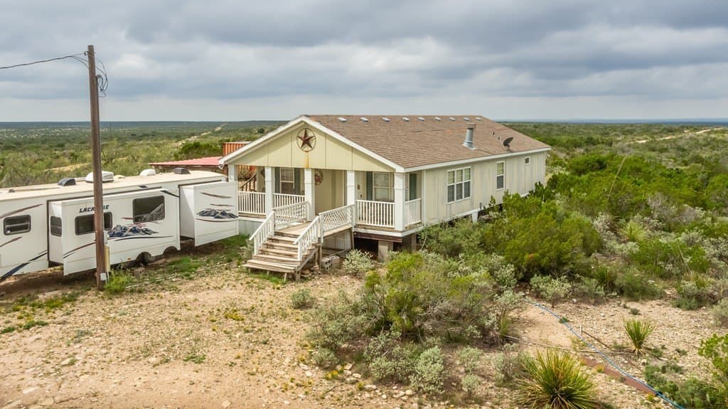 275 acres in Val Verde County - photo 8