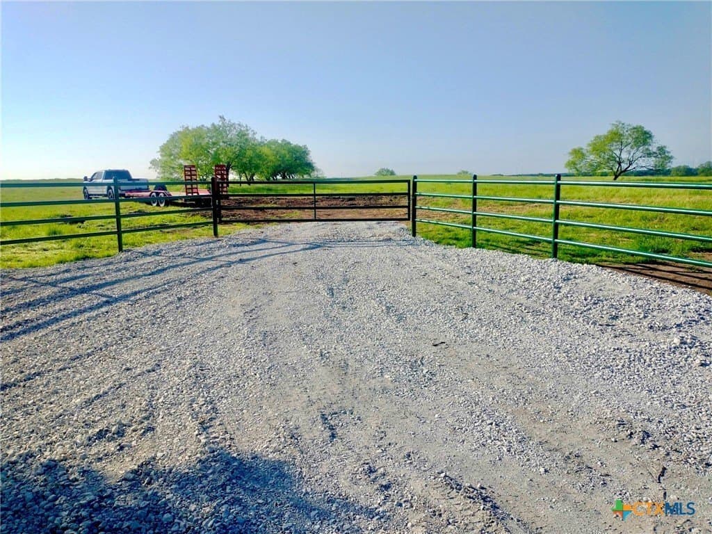 10 acres in Limestone County