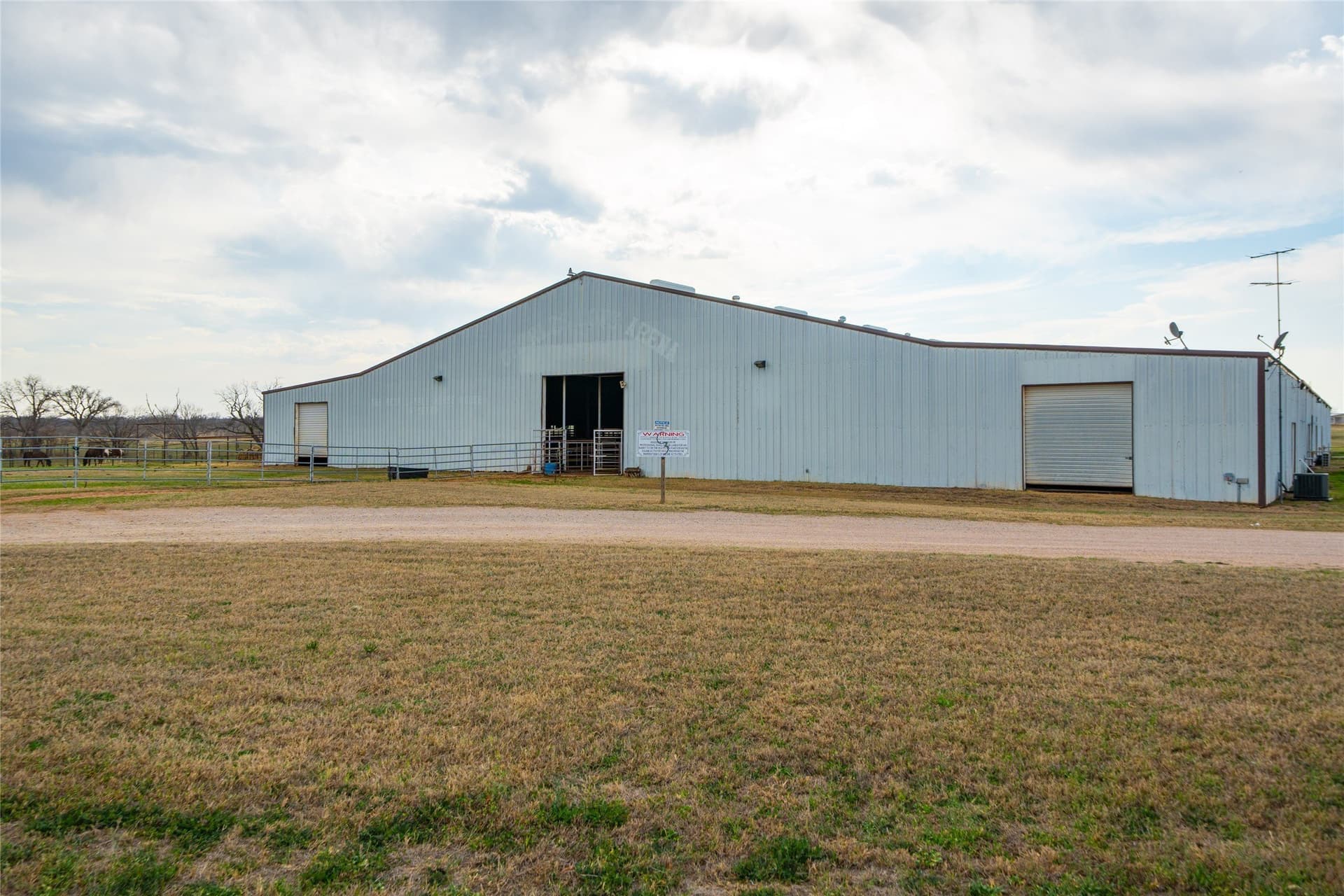 37.01 acres in Jones County - photo 2