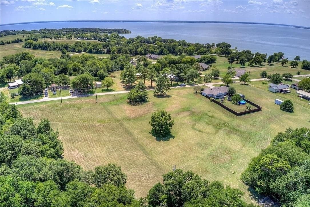 1.83 acres in Rains County gallery image 3