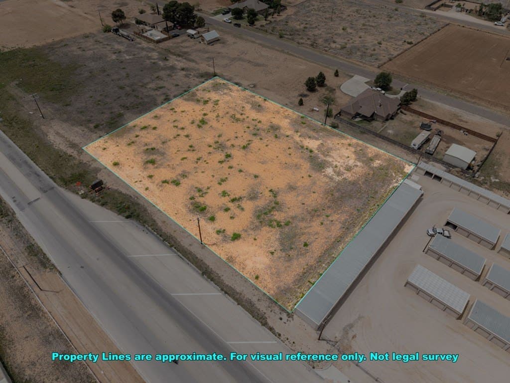 1.7 acres in Midland County gallery image 3