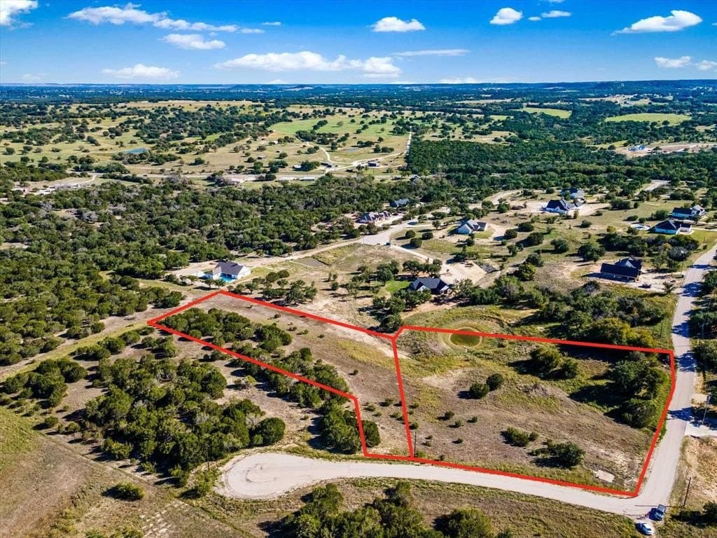 5.76 acres in Somervell County
