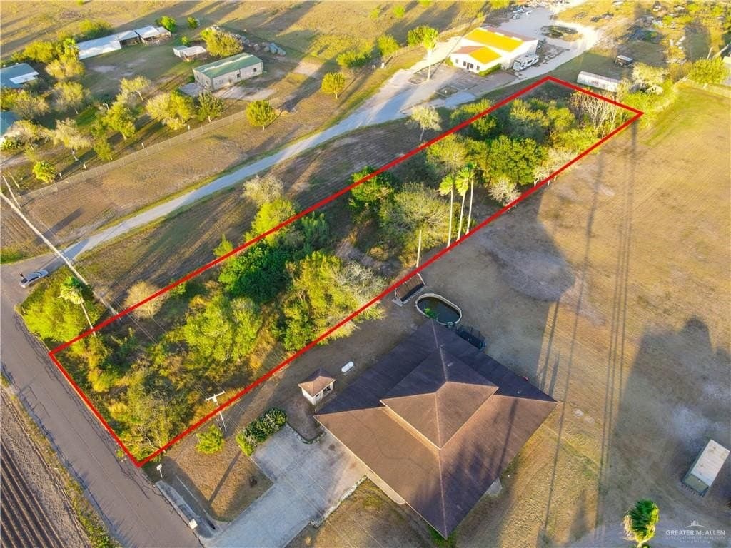 1 acres in Cameron County gallery image 3