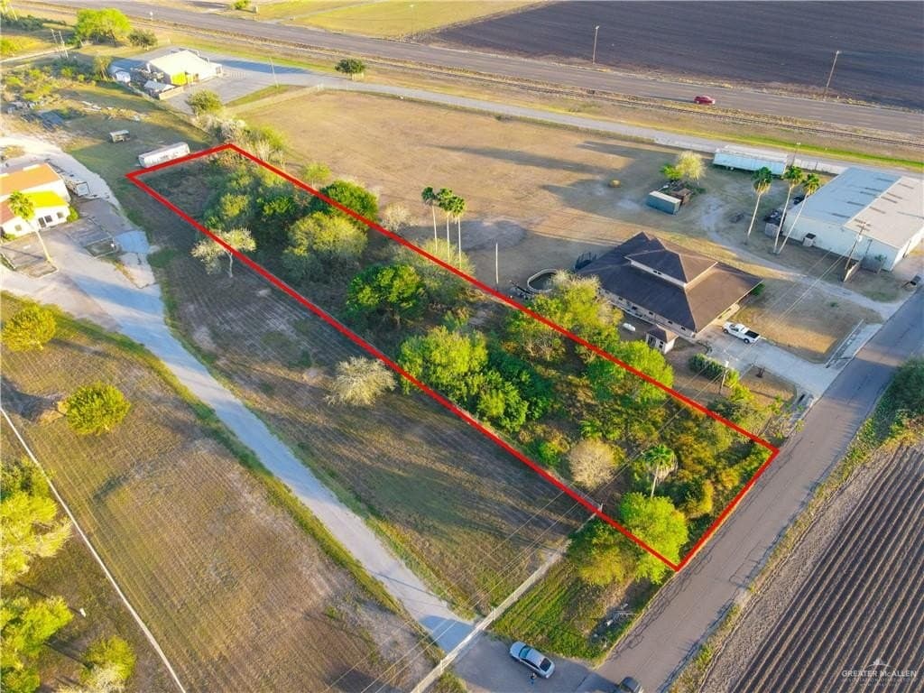 1 acres in Cameron County gallery image 2