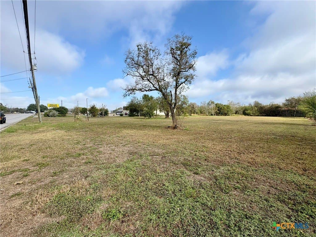 0.5 acres in Victoria County featured view