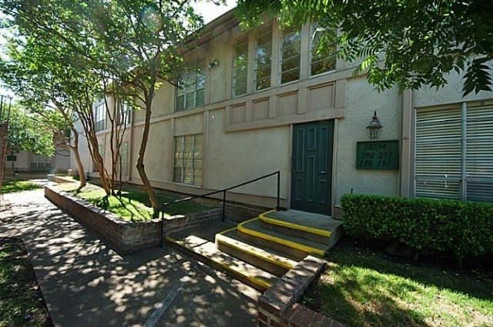 10.4 acres in Dallas County