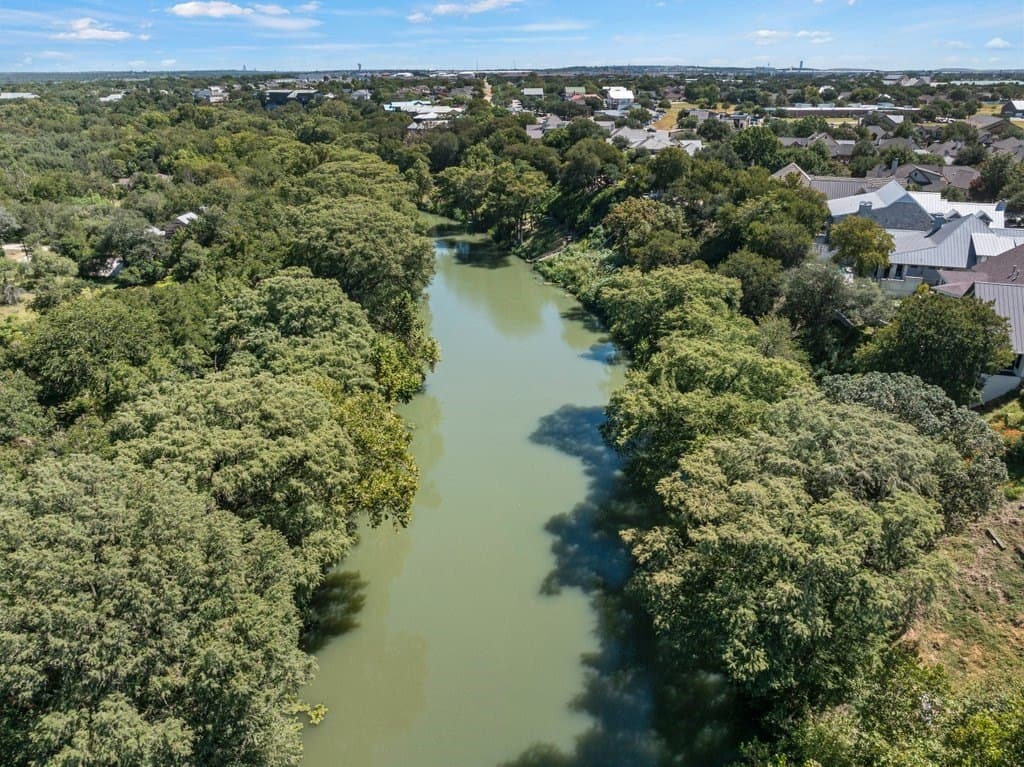 0.22 acres in Comal County - photo 21