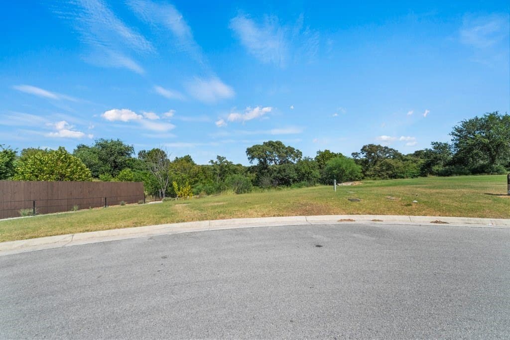 0.22 acres in Comal County - photo 4