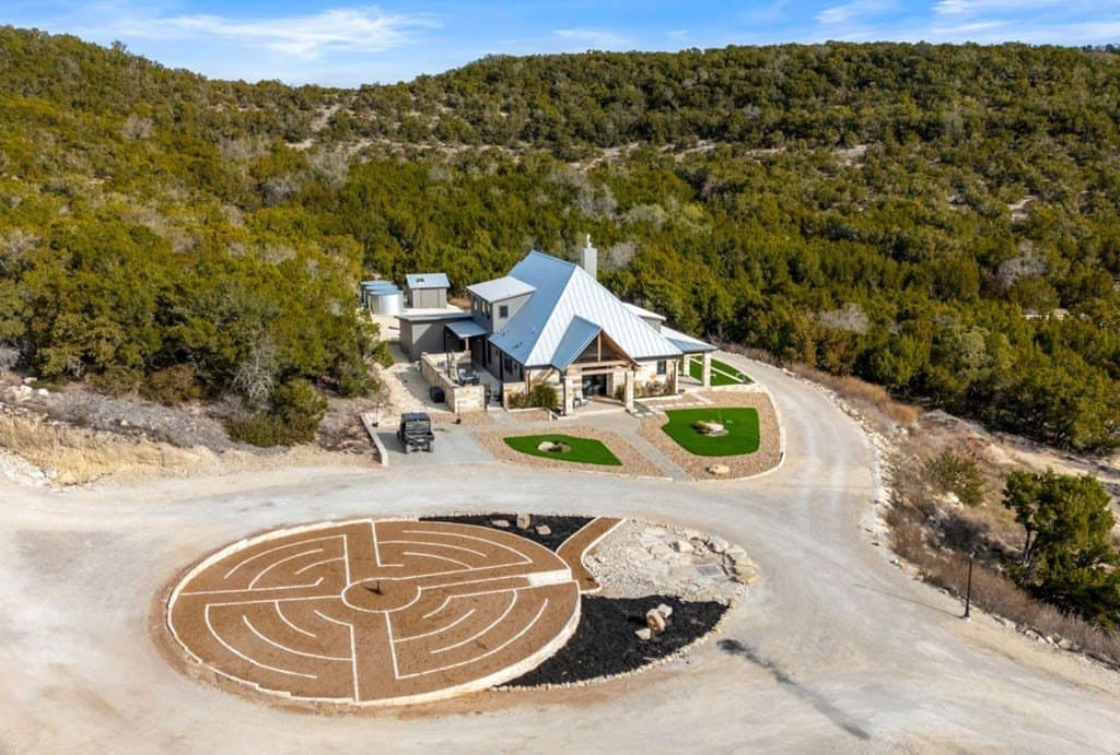 10.63 acres in Travis County gallery image 4