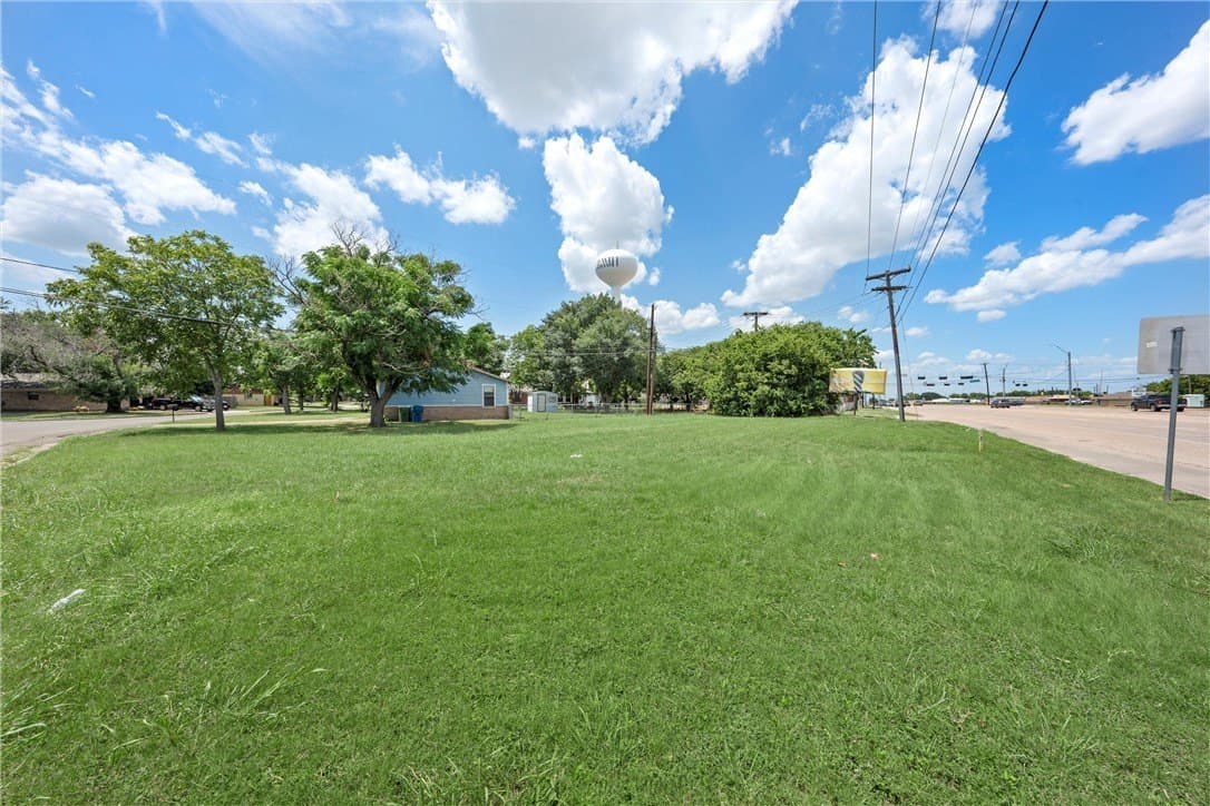 0.22 acres in McLennan County gallery image 4