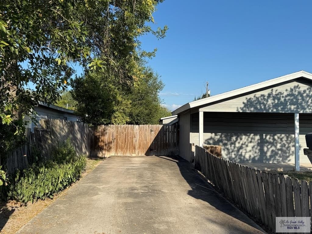 16 acres in CAMERON County featured view