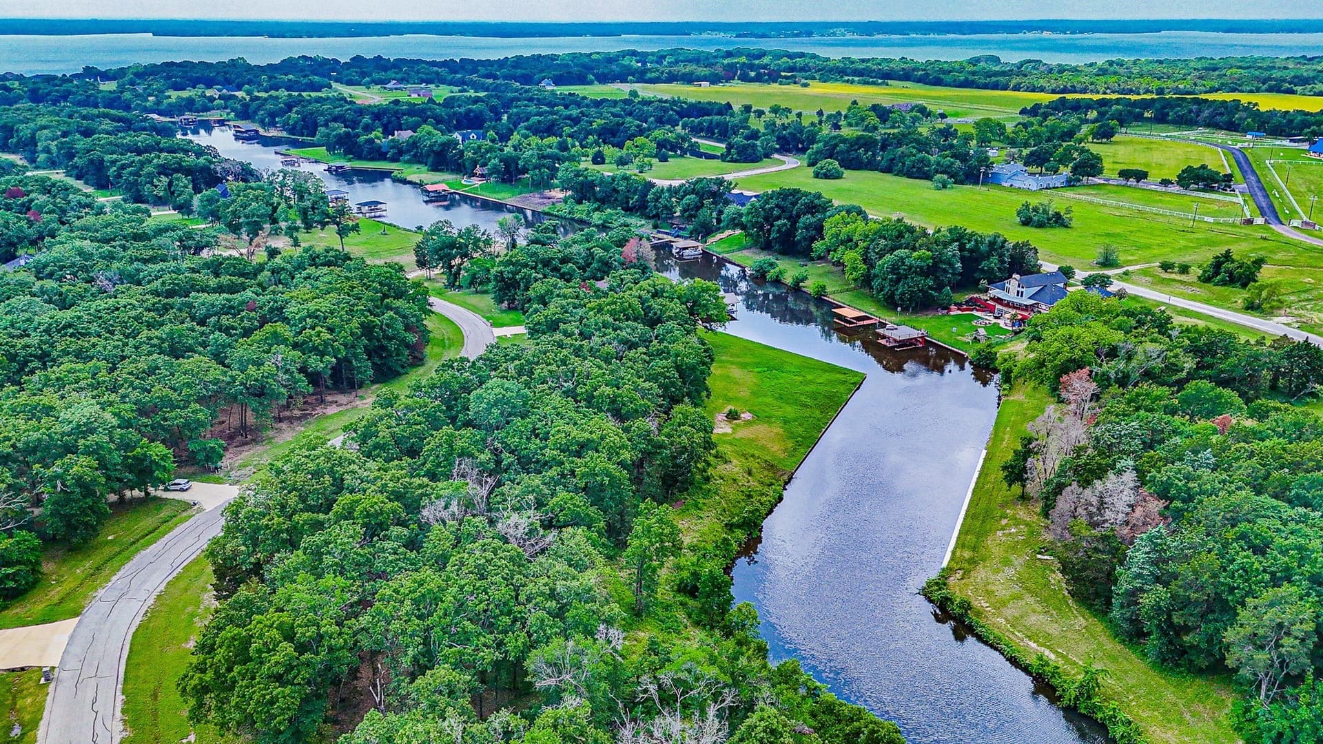 0.53 acres in Navarro County - photo 17