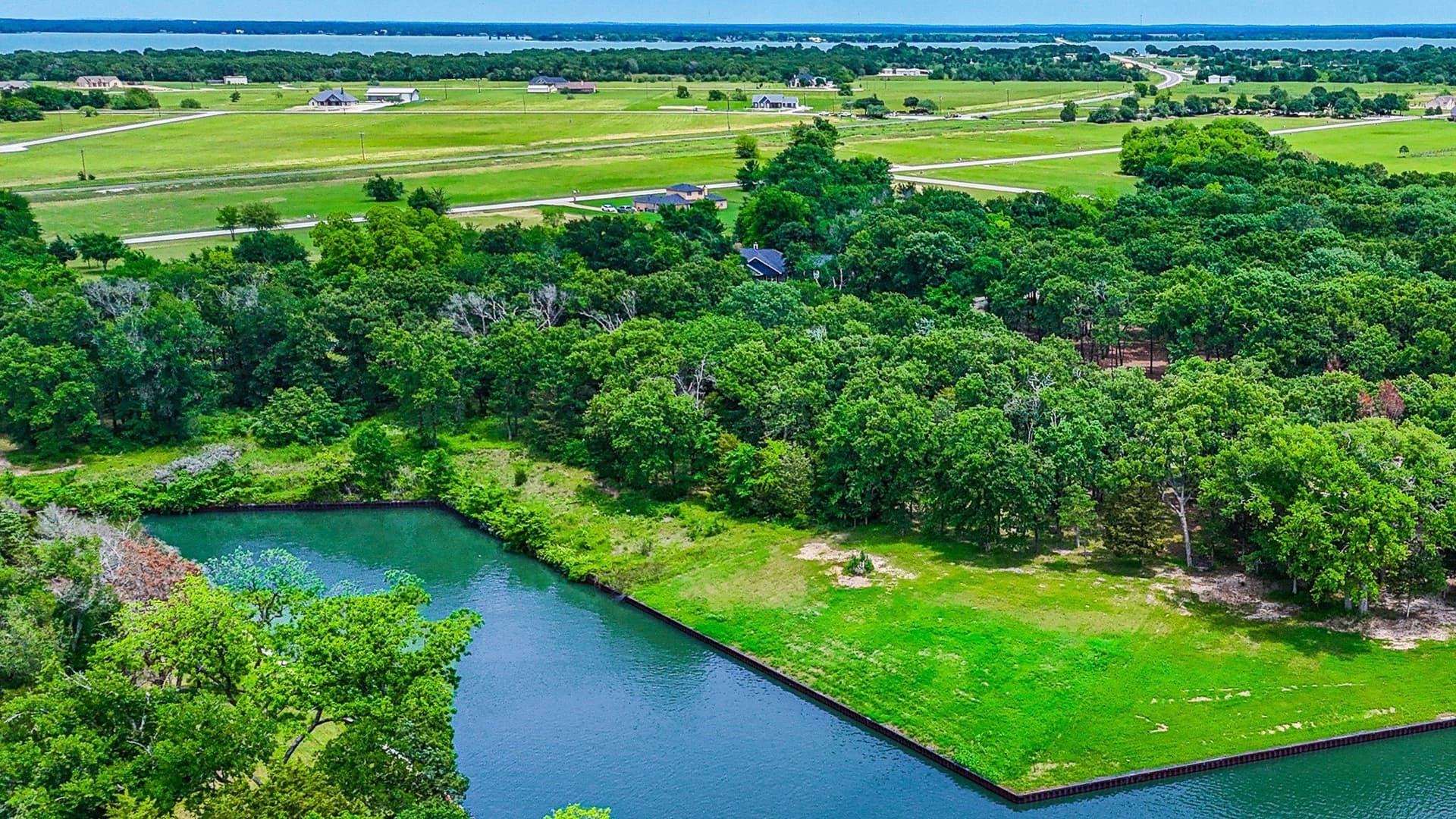 0.53 acres in Navarro County - photo 11