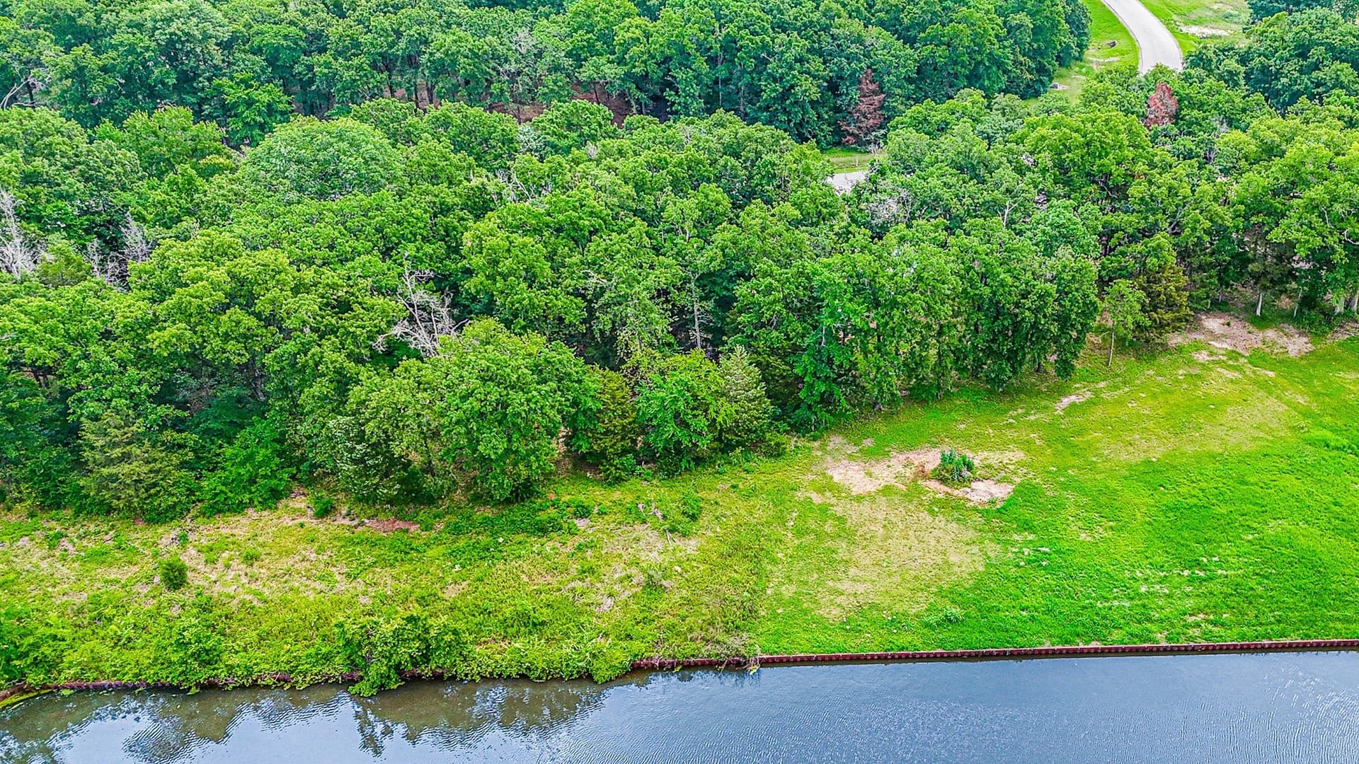 0.53 acres in Navarro County - photo 9