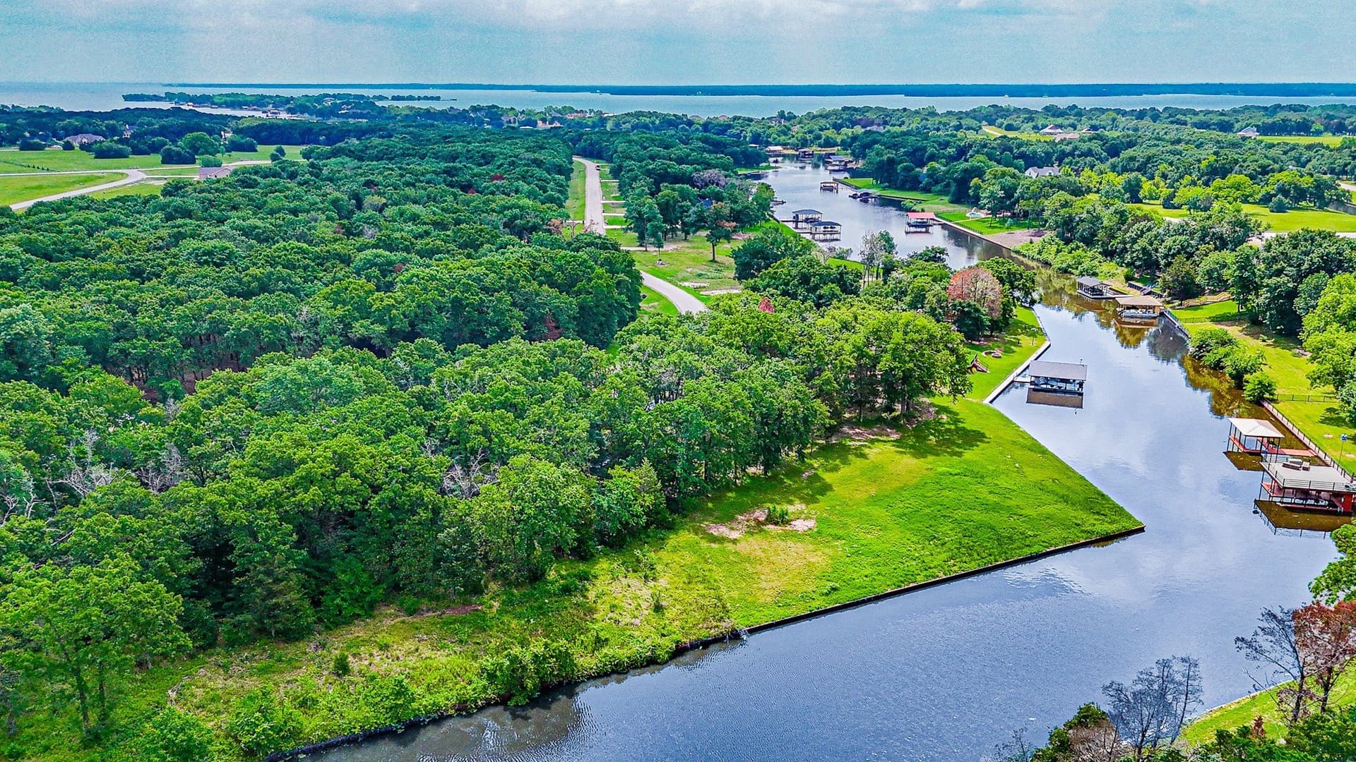 0.53 acres in Navarro County - photo 19