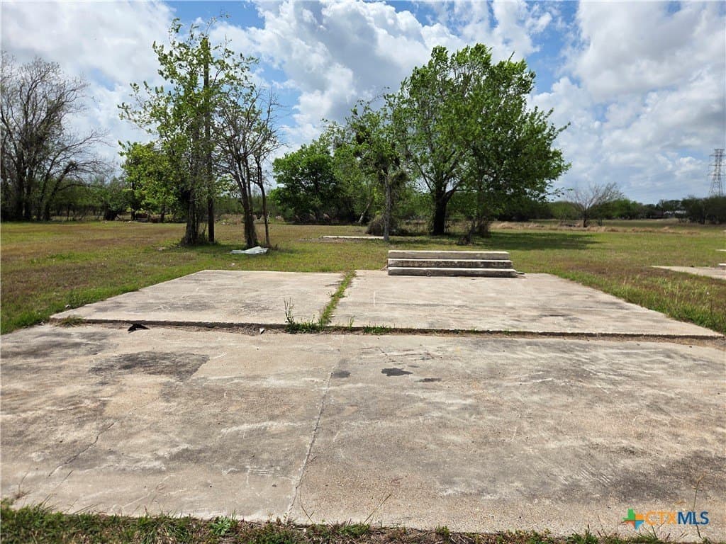 5.29 acres in Victoria County gallery image 4