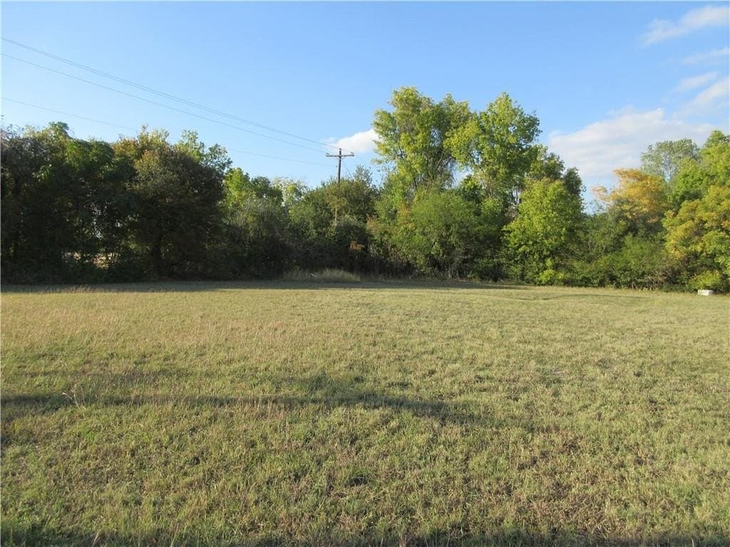 0.2 acres in Falls County