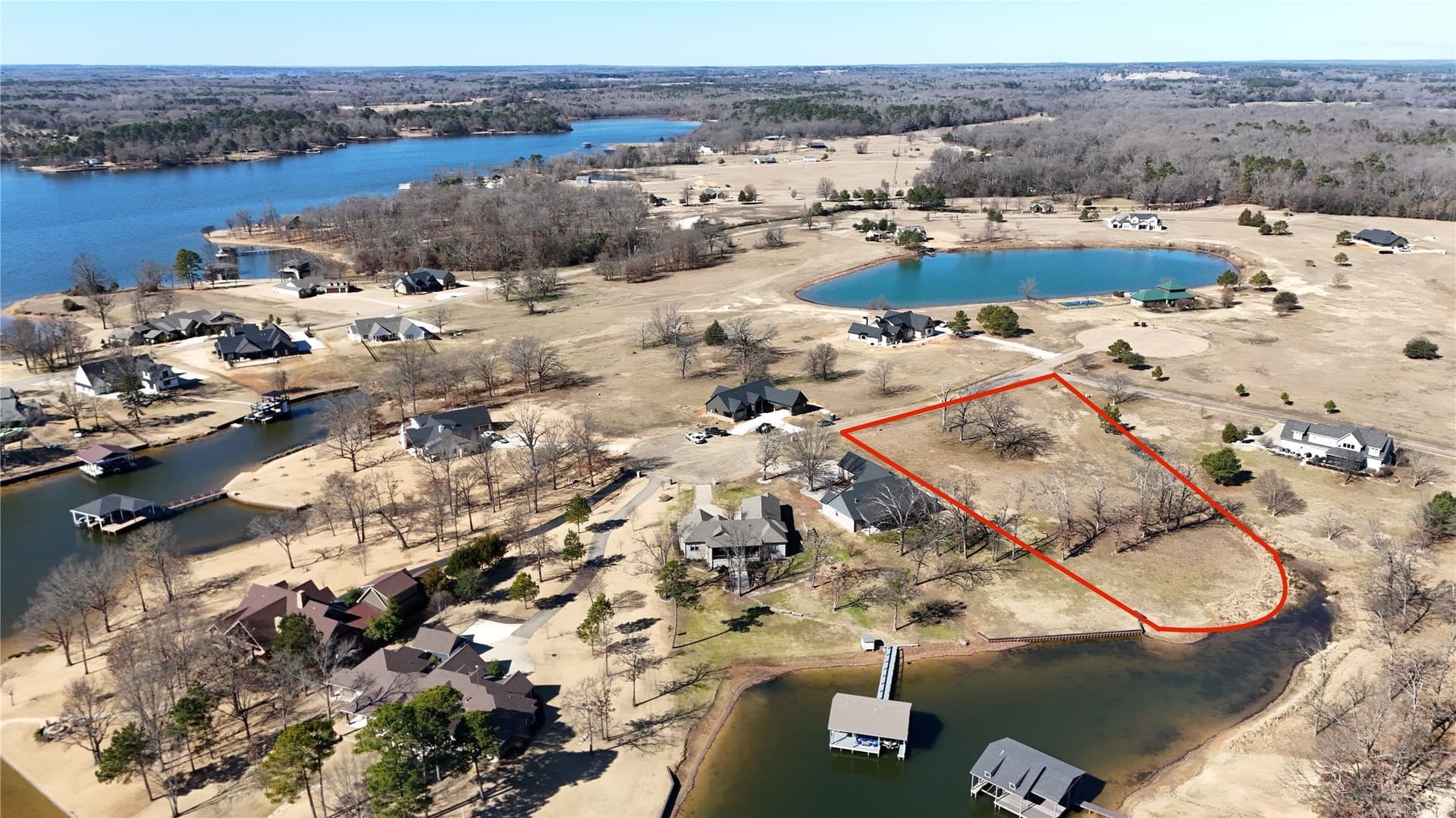 1.87 acres in Titus County gallery image 2