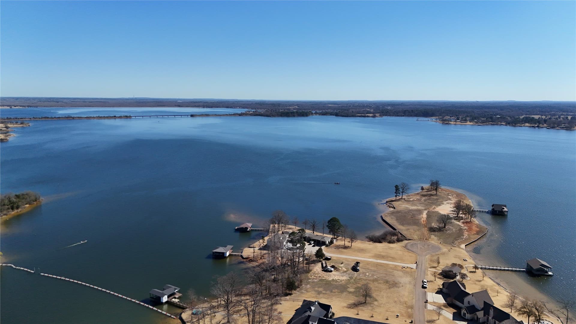 1.87 acres in Titus County gallery image 3
