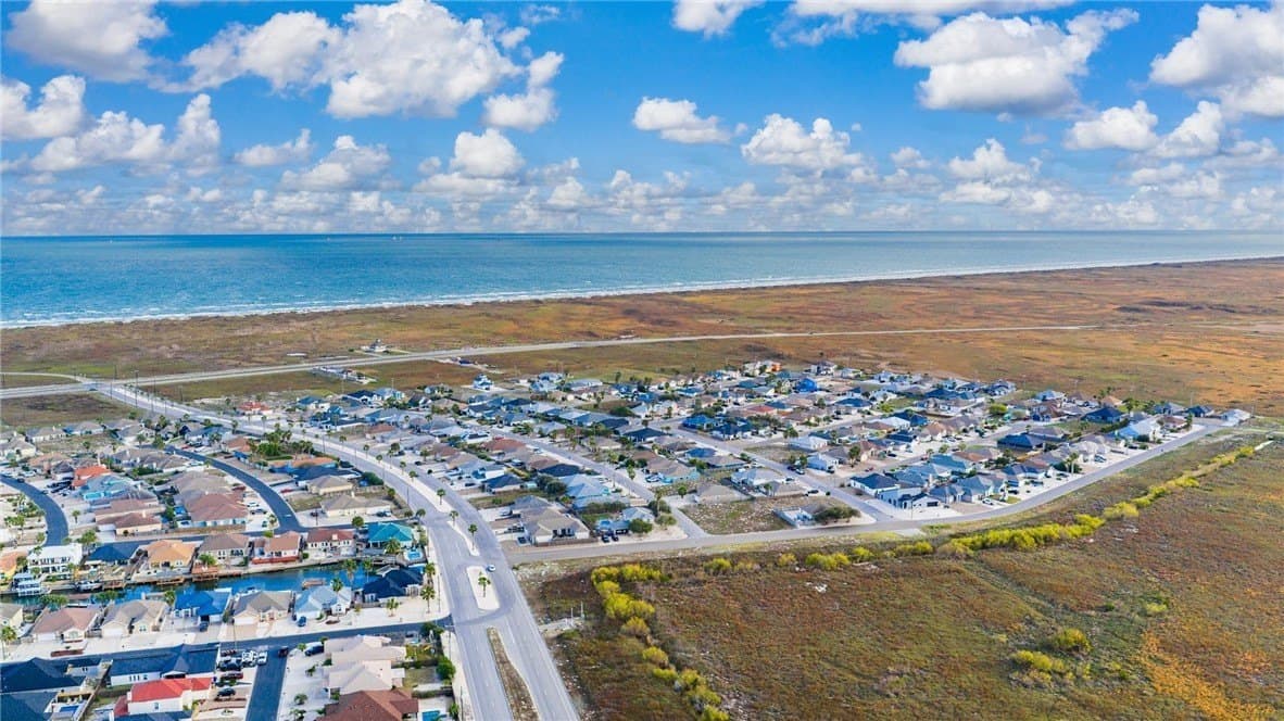 0.14 acres in Nueces County - photo 5
