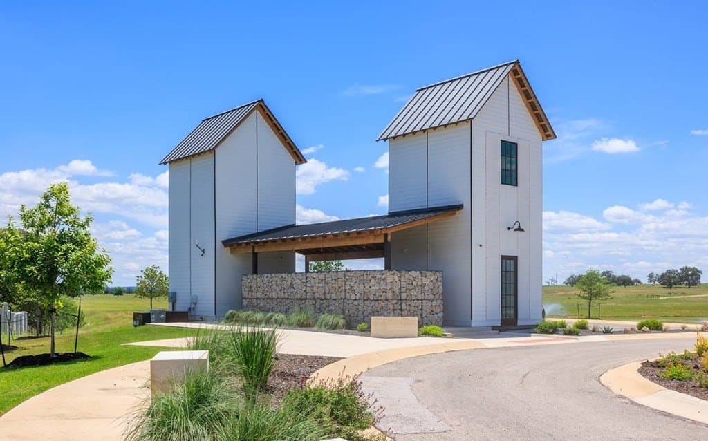 0.33 acres in Gillespie County gallery image 3