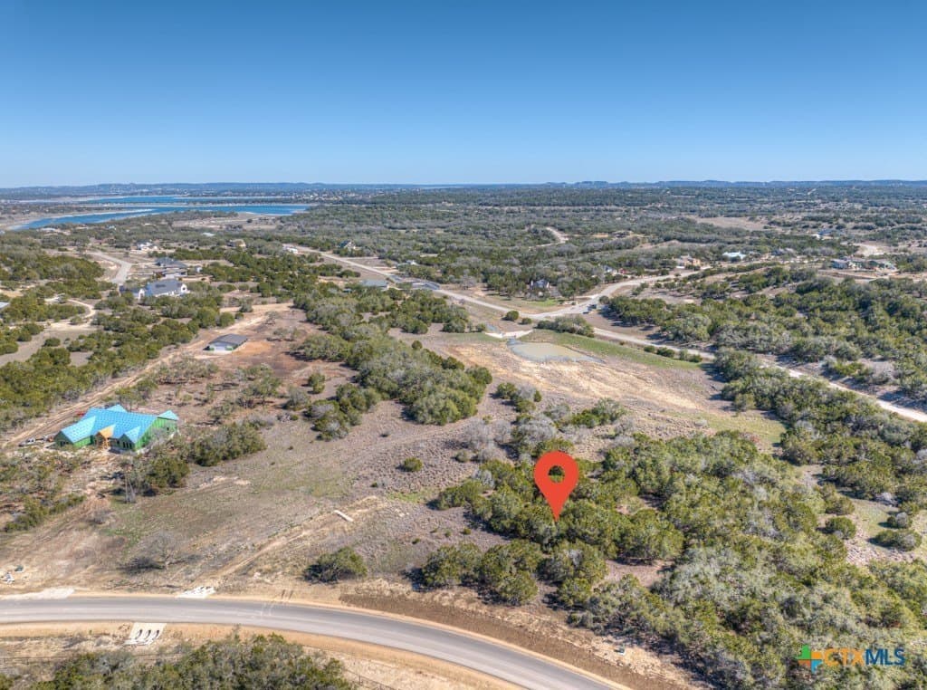 1.65 acres in Comal County gallery image 4
