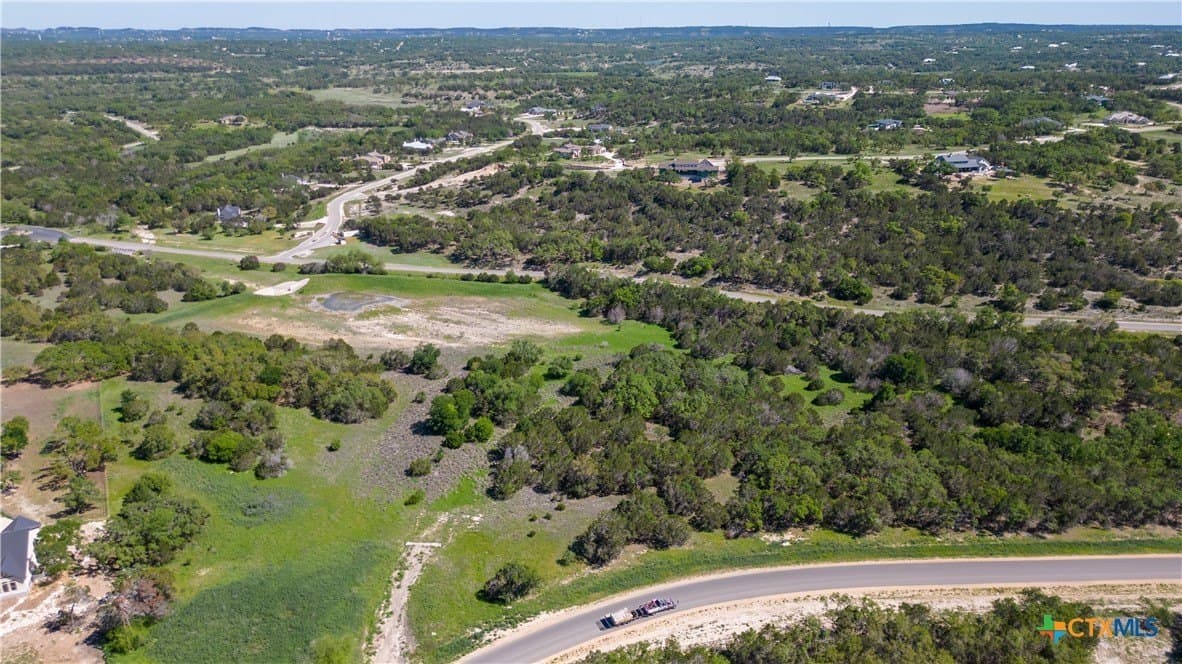 1.65 acres in Comal County gallery image 3