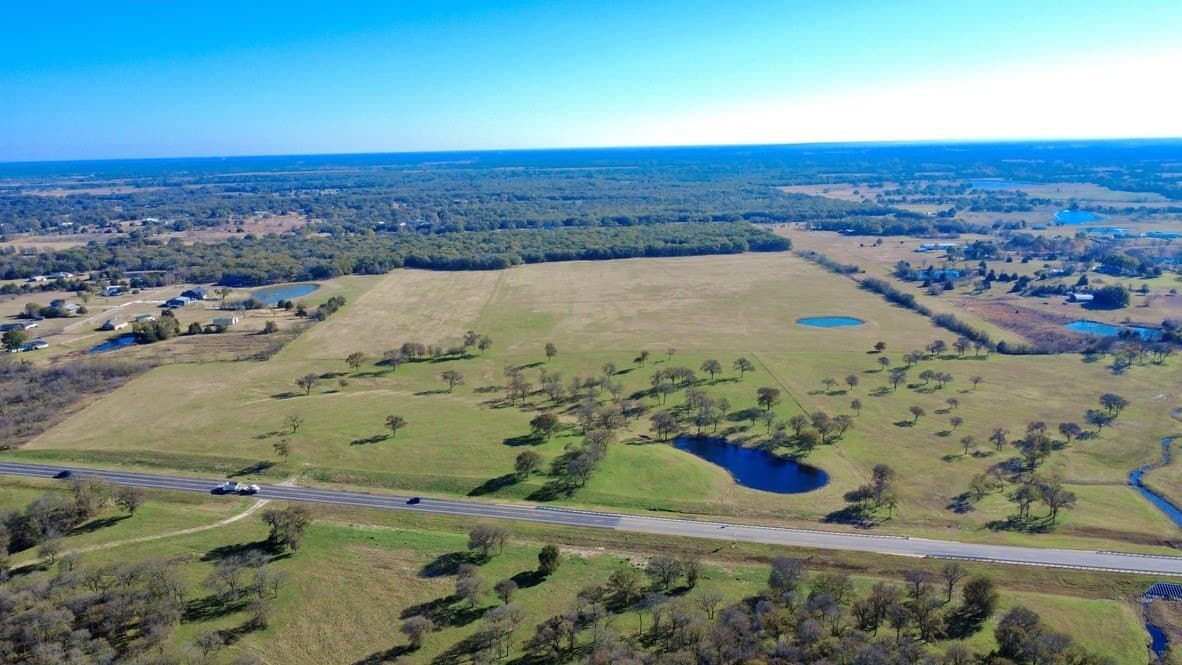 65.89 acres in Navarro County - photo 9