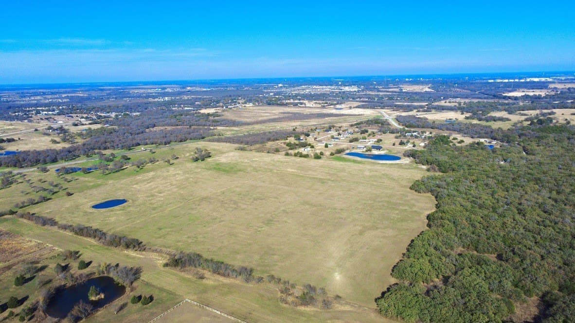 65.89 acres in Navarro County - photo 38
