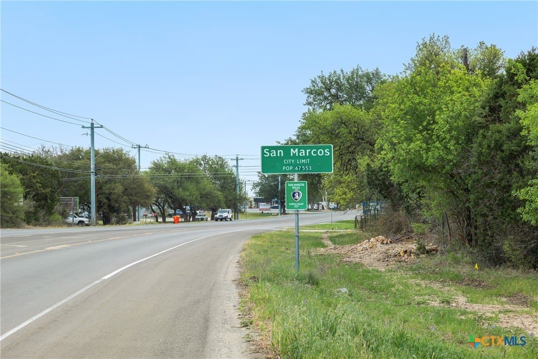 3.56 acres in Hays County gallery image 2