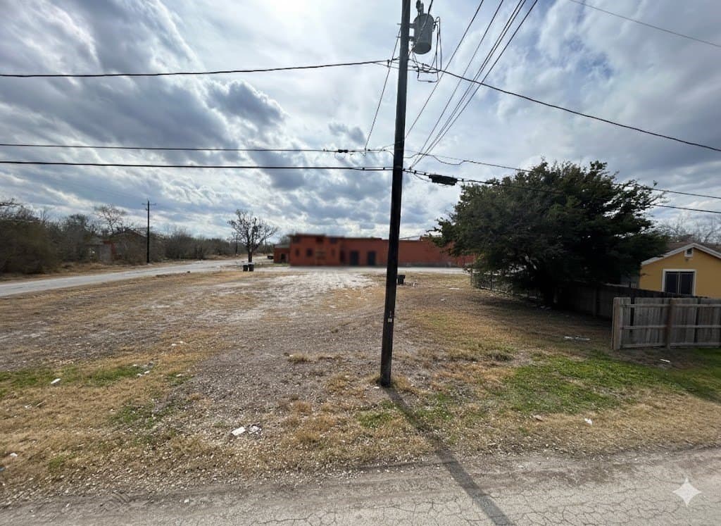 0.12 acres in Jim Wells County gallery image 2